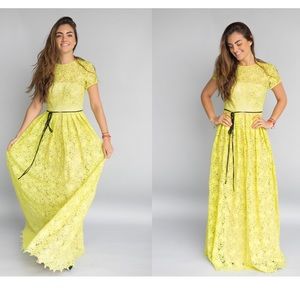 🆕 ML Monique Lhuillier floral lace gown- Size 8